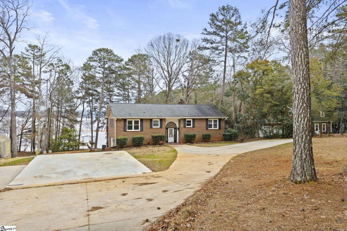 211 CIRCLE DR, TOWNVILLE, SC 29689, photo 1 of 36