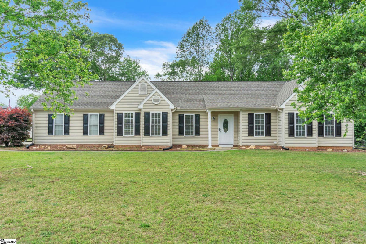 105 ASCOT DR, EASLEY, SC 29642, photo 1 of 25