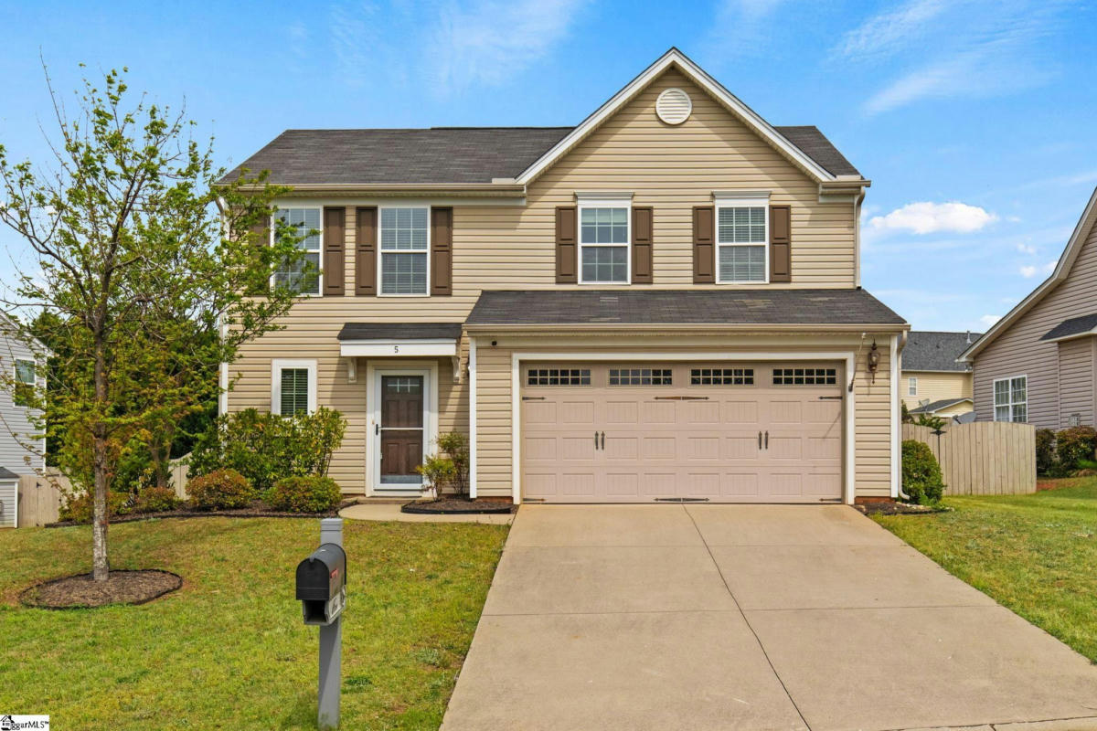 5 YOUNG HARRIS DR, SIMPSONVILLE, SC 29681, photo 1 of 36