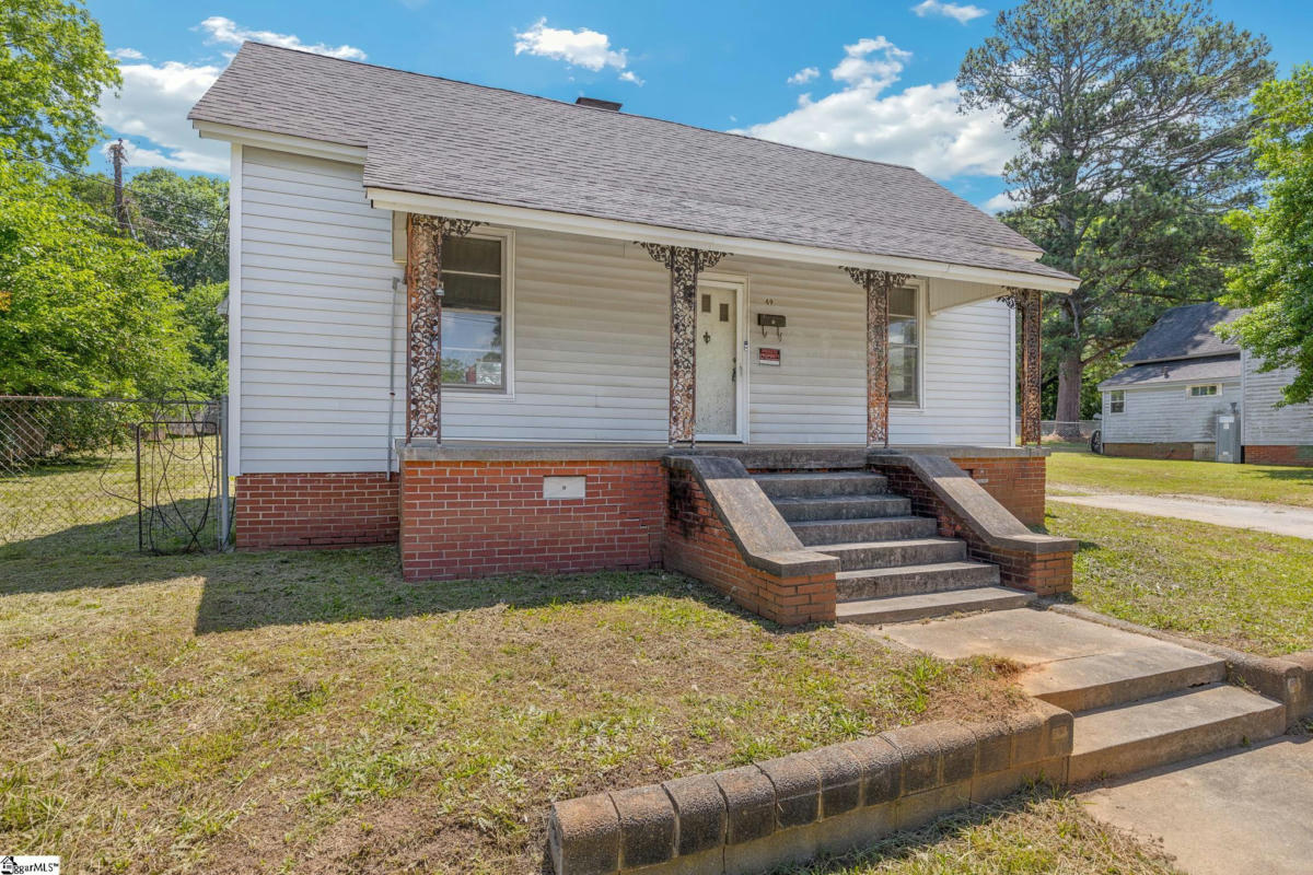 49 S LYONS ST, ANDERSON, SC 29624, photo 1 of 12
