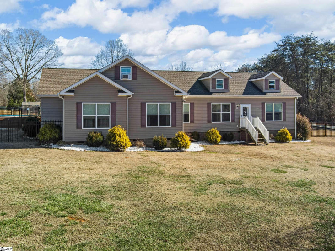 110 WHITE RD, WELLFORD, SC 29385, photo 1 of 36